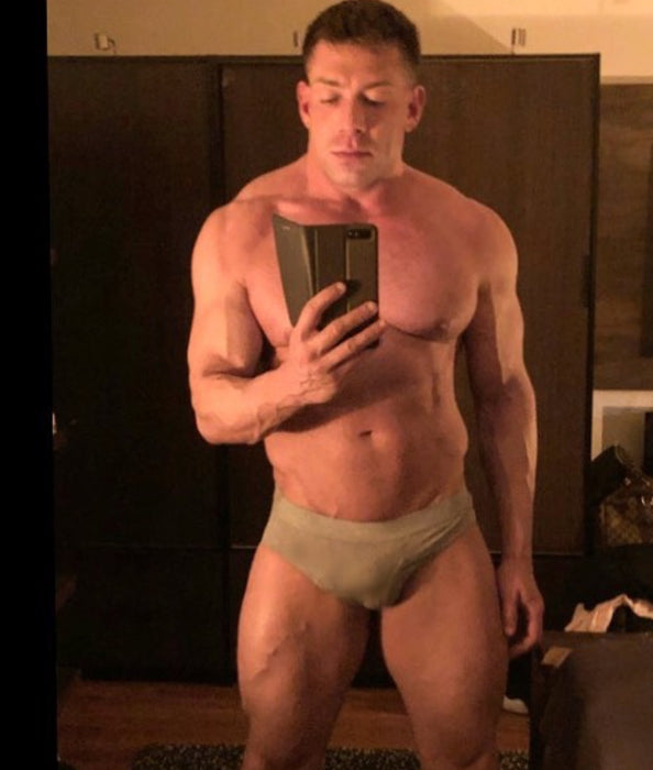Bruce Beckham - findr.fans