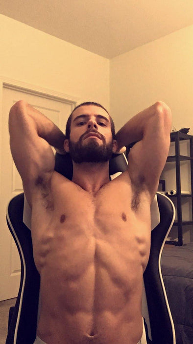 Alex Monroe - findr.fans