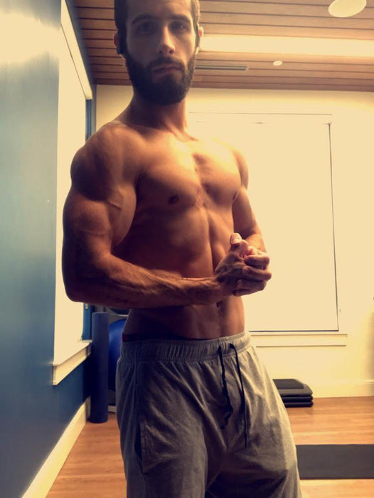 Alex Monroe - findr.fans