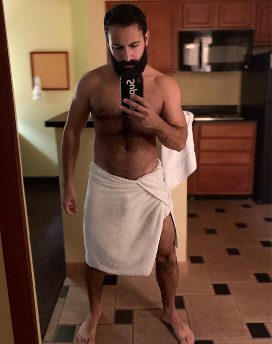 Bearded Frank - findr.fans