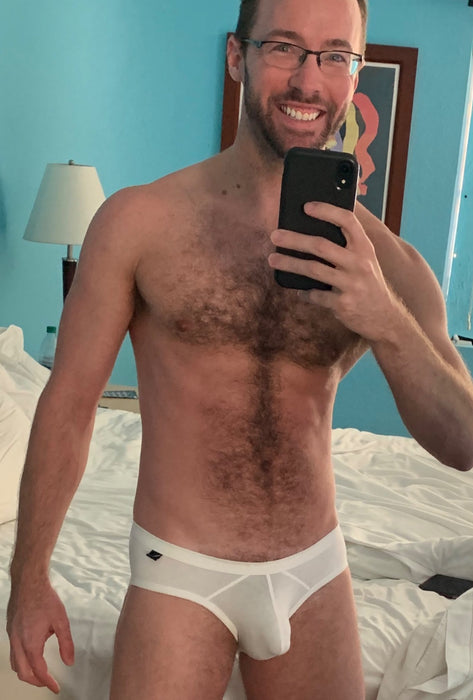 Alex Hawk - findr.fans