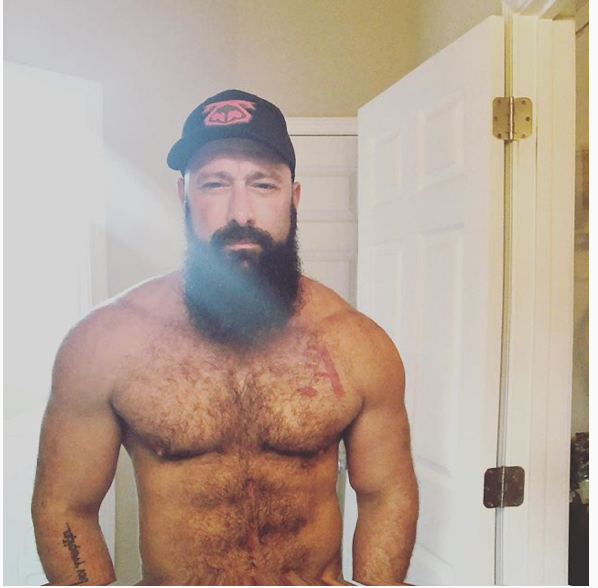 Alex Tikas - findr.fans