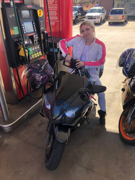 SexyBikerBabe