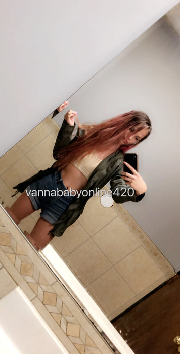 Vanna Baby