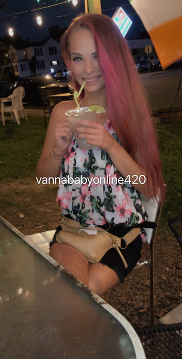 Vanna Baby